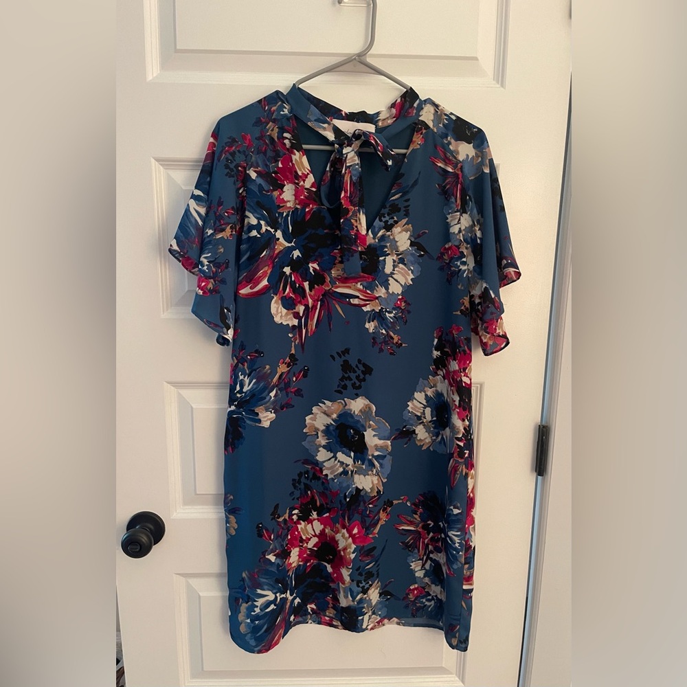 Floral shift dress